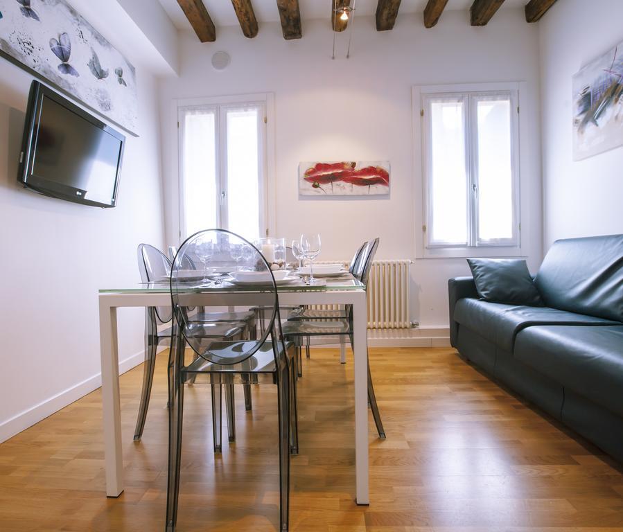 Arsenale Design Apartment R&R Venesia Bagian luar foto